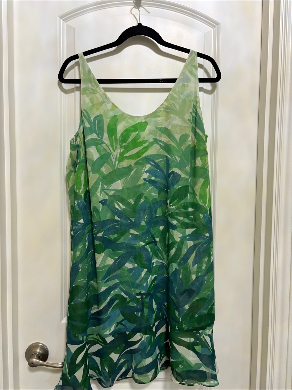 Cabi castaway dress.  Green Leaf Print Sleeveless Women’s dress